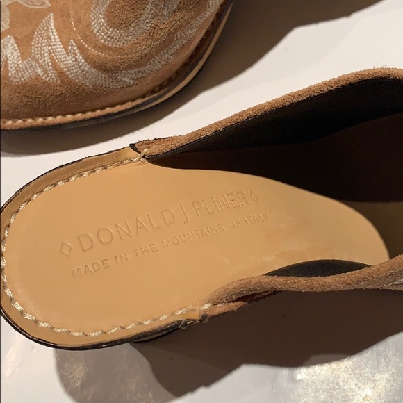 Suede Clogs - Picture 7 of 7